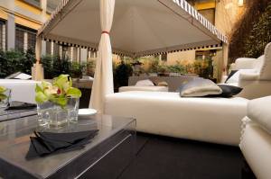 1401868_669183853119837_67145627_o